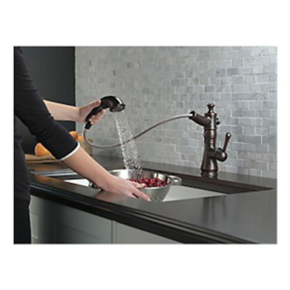 Delta Cassidy™ Single Handle Pull-Out Kitchen Faucet, Venetian Bronze